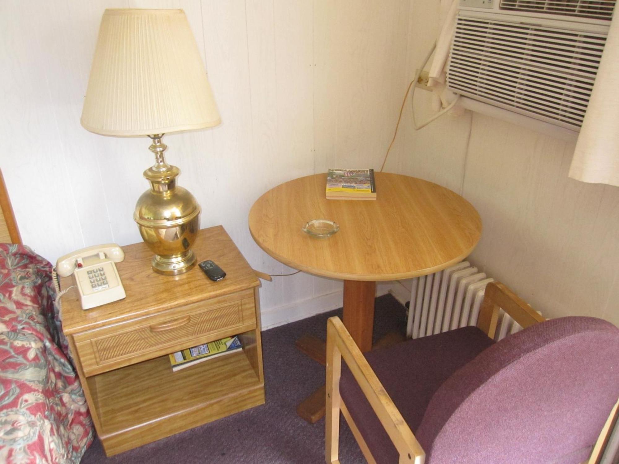 Pinecrest Motel Clinton Extérieur photo